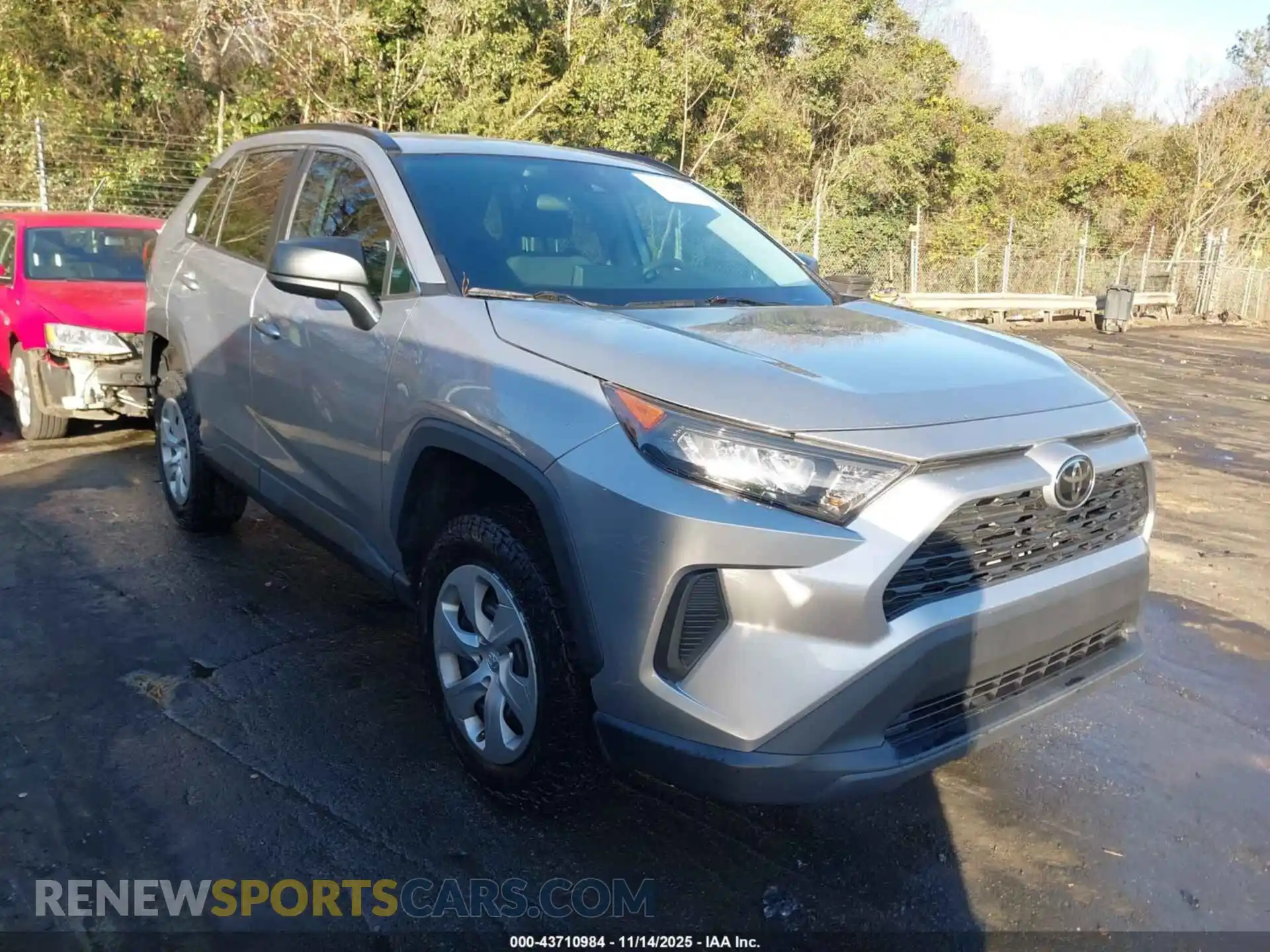 1 Photograph of a damaged car 2T3F1RFV4MC206200 TOYOTA RAV4 2021