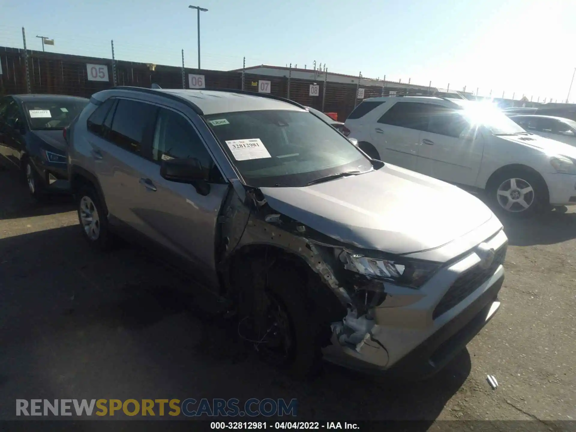 1 Photograph of a damaged car 2T3F1RFV4MW173651 TOYOTA RAV4 2021