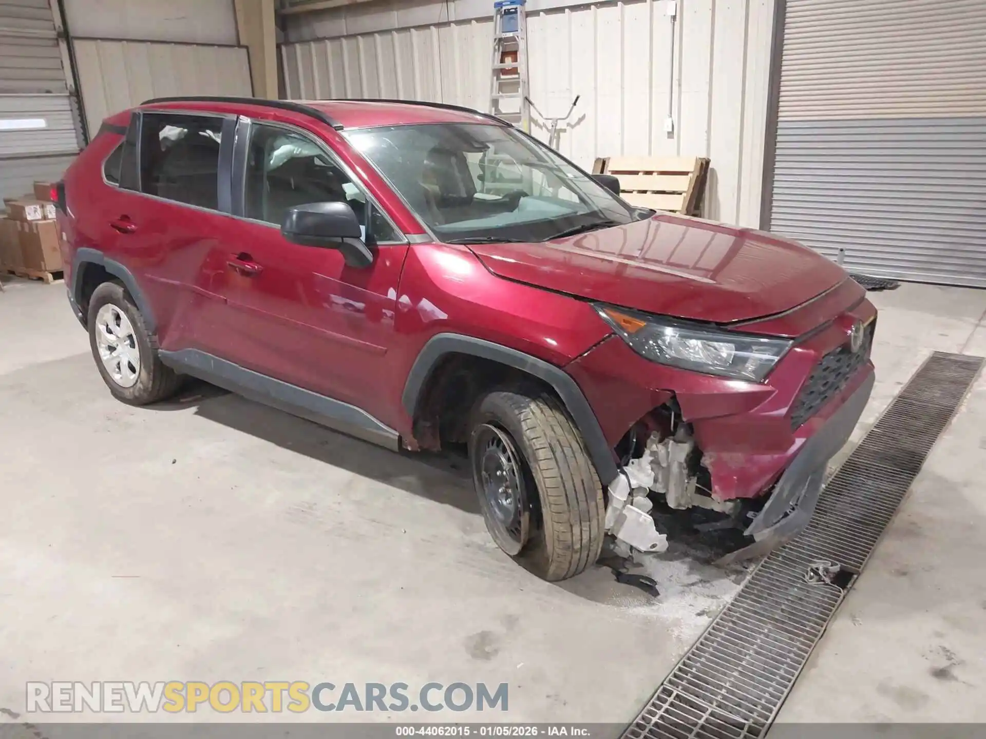 1 Photograph of a damaged car 2T3F1RFV4MW189932 TOYOTA RAV4 2021