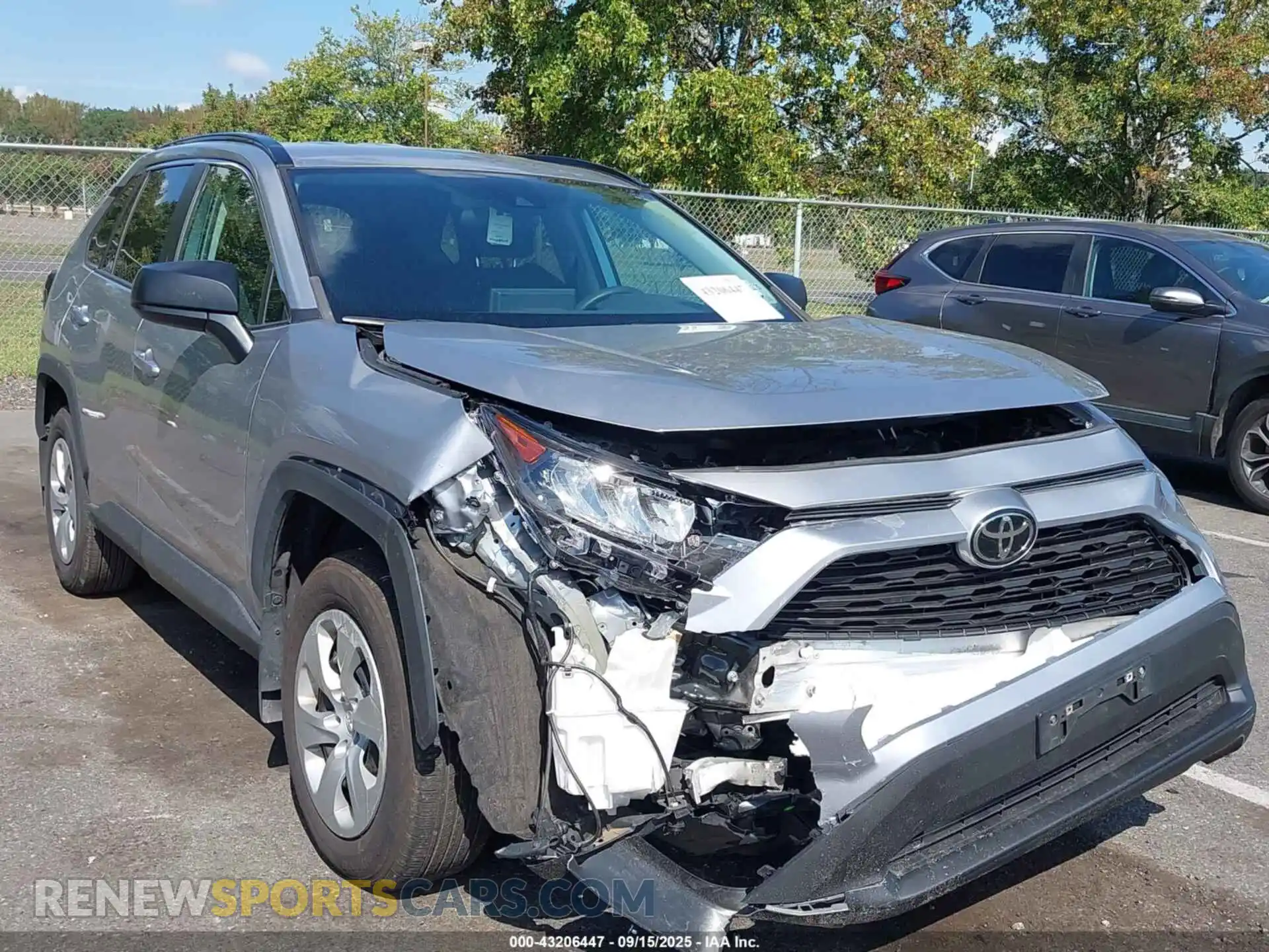 1 Photograph of a damaged car 2T3F1RFV5MC248522 TOYOTA RAV4 2021