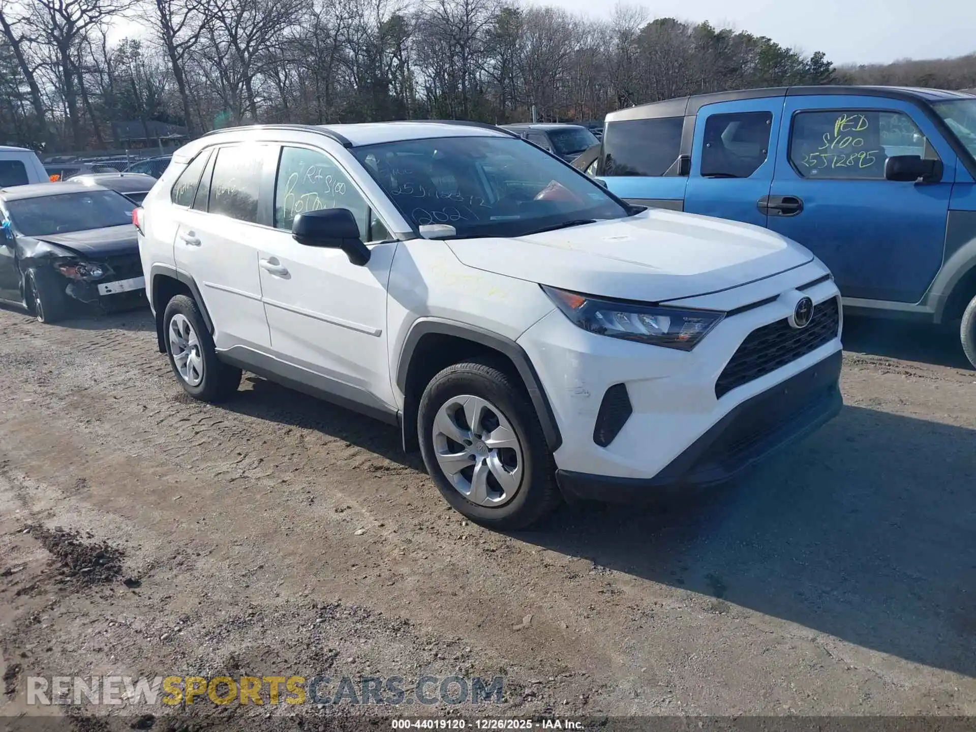 1 Photograph of a damaged car 2T3F1RFV5MW148662 TOYOTA RAV4 2021