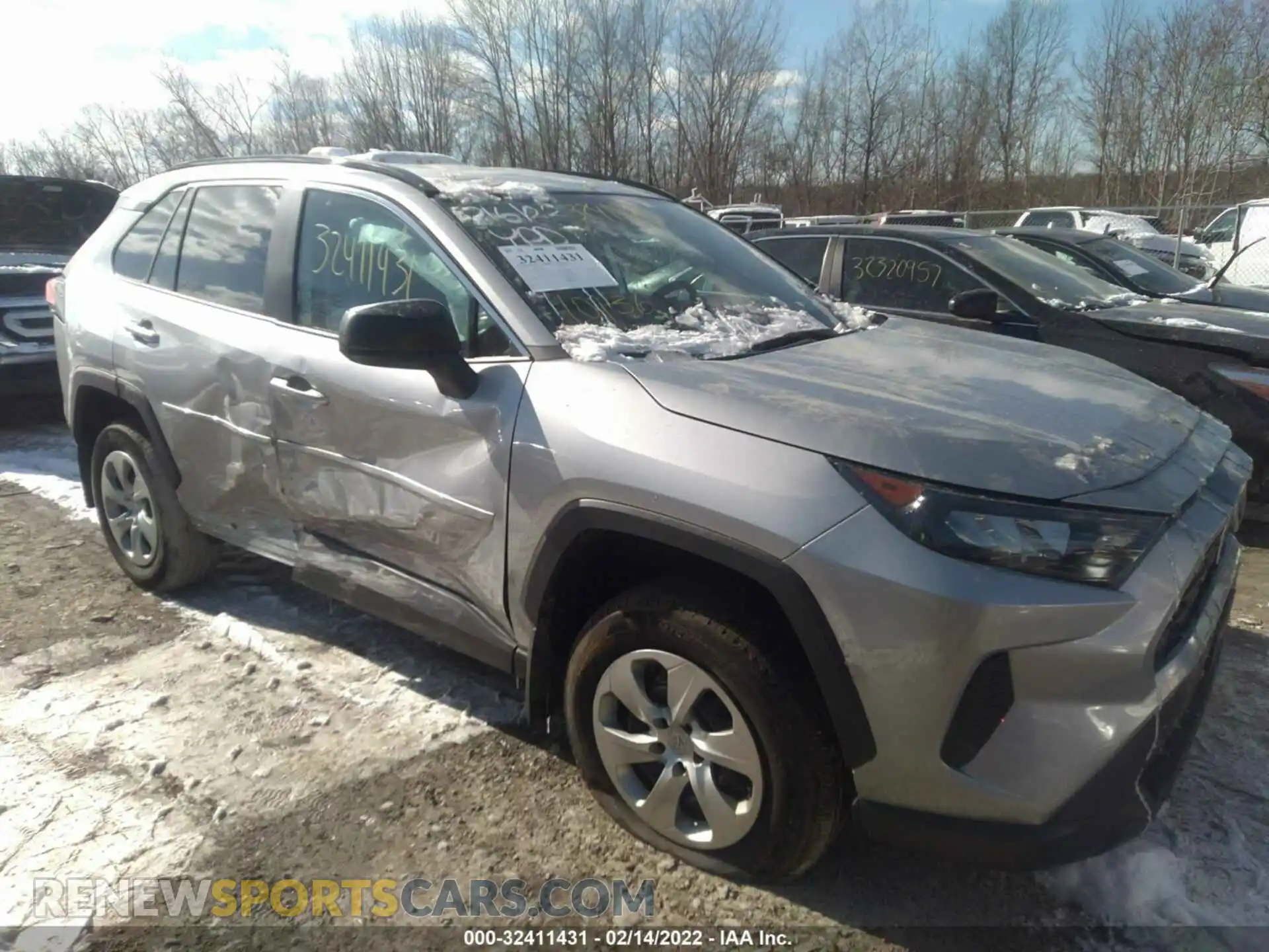 1 Photograph of a damaged car 2T3F1RFV6MC174561 TOYOTA RAV4 2021