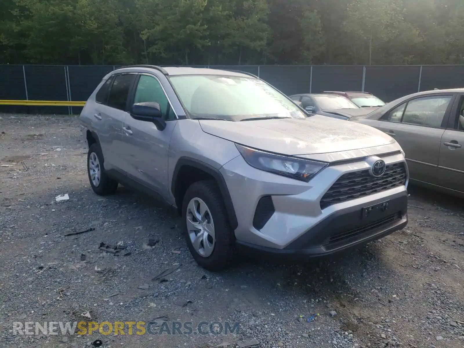 1 Photograph of a damaged car 2T3F1RFV6MC194101 TOYOTA RAV4 2021