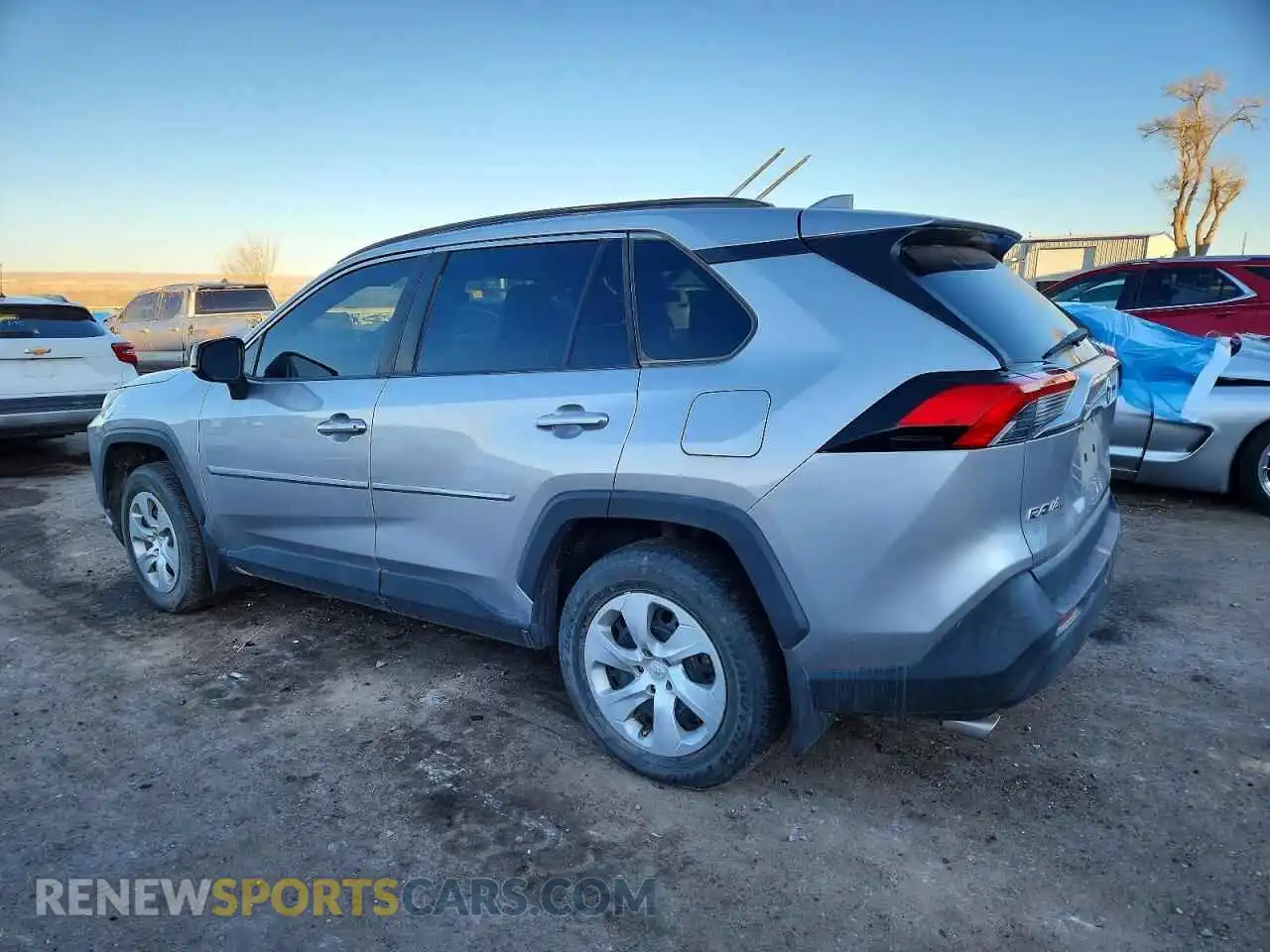 2 Photograph of a damaged car 2T3F1RFV6MC208000 TOYOTA RAV4 2021