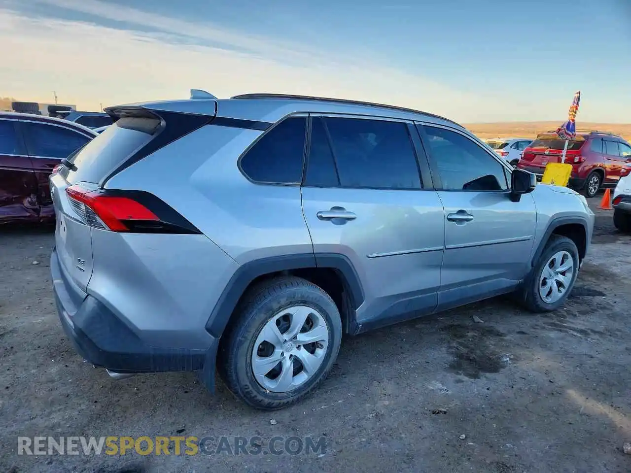 3 Photograph of a damaged car 2T3F1RFV6MC208000 TOYOTA RAV4 2021