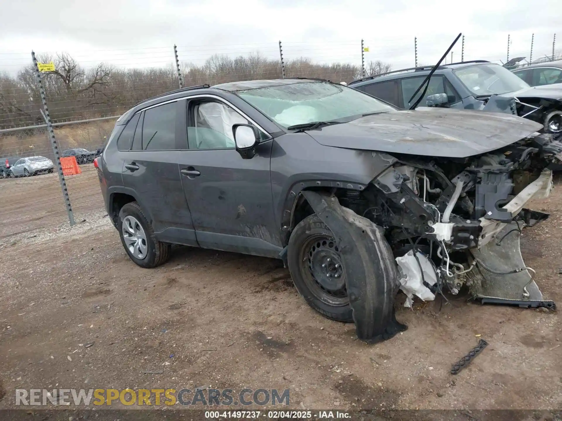 1 Photograph of a damaged car 2T3F1RFV6MC227310 TOYOTA RAV4 2021