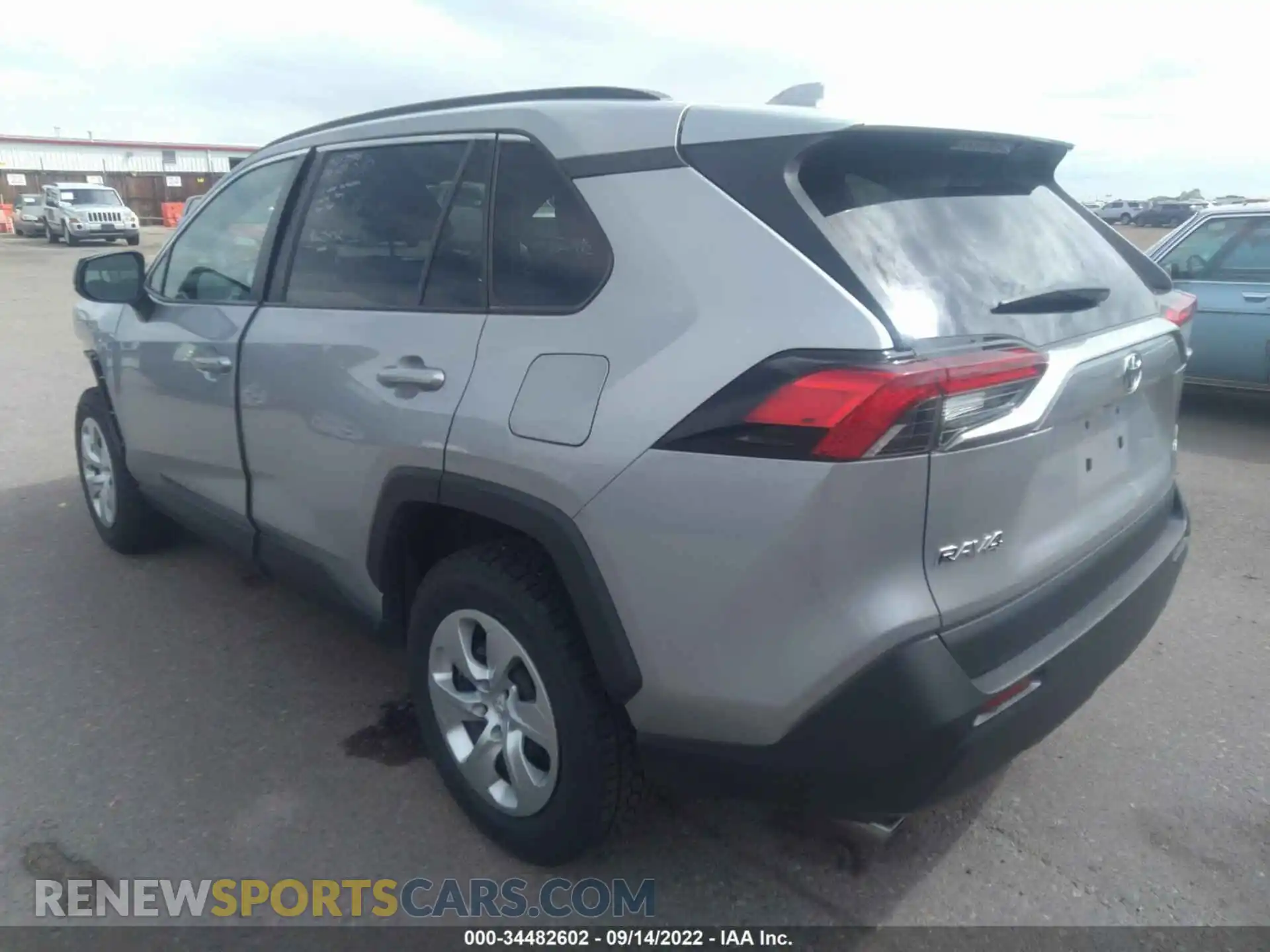3 Photograph of a damaged car 2T3F1RFV6MW186532 TOYOTA RAV4 2021
