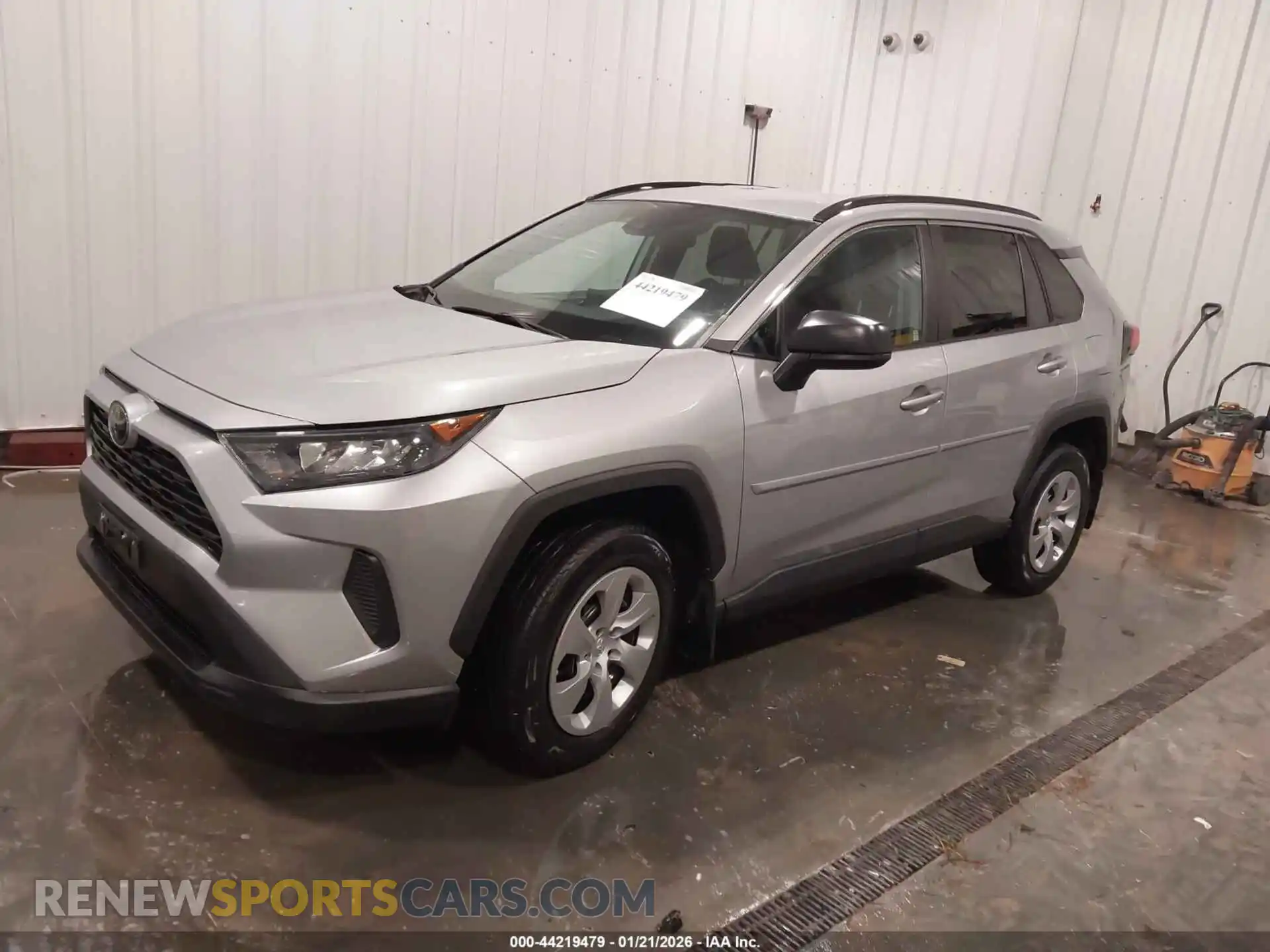 2 Photograph of a damaged car 2T3F1RFV6MW230268 TOYOTA RAV4 2021