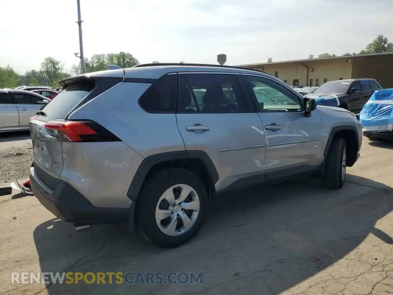 3 Photograph of a damaged car 2T3F1RFV6MW235437 TOYOTA RAV4 2021