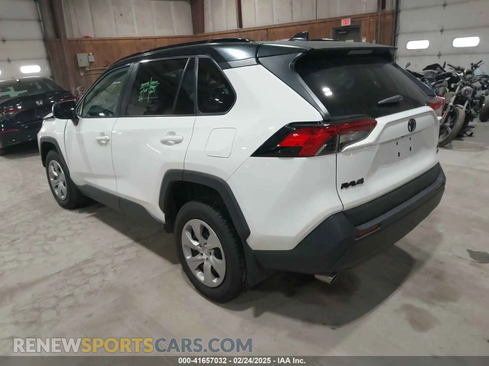 3 Photograph of a damaged car 2T3F1RFV7MC242625 TOYOTA RAV4 2021