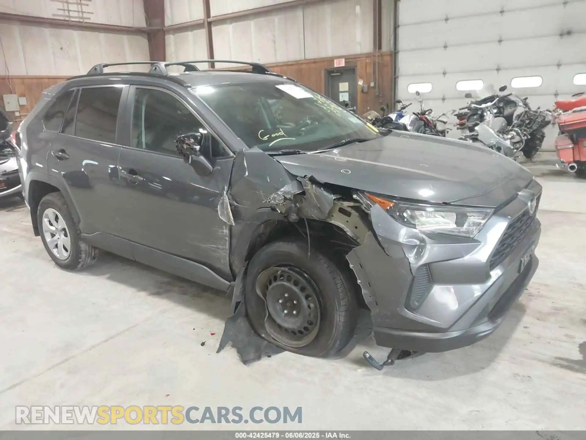 1 Photograph of a damaged car 2T3F1RFV7MW154365 TOYOTA RAV4 2021