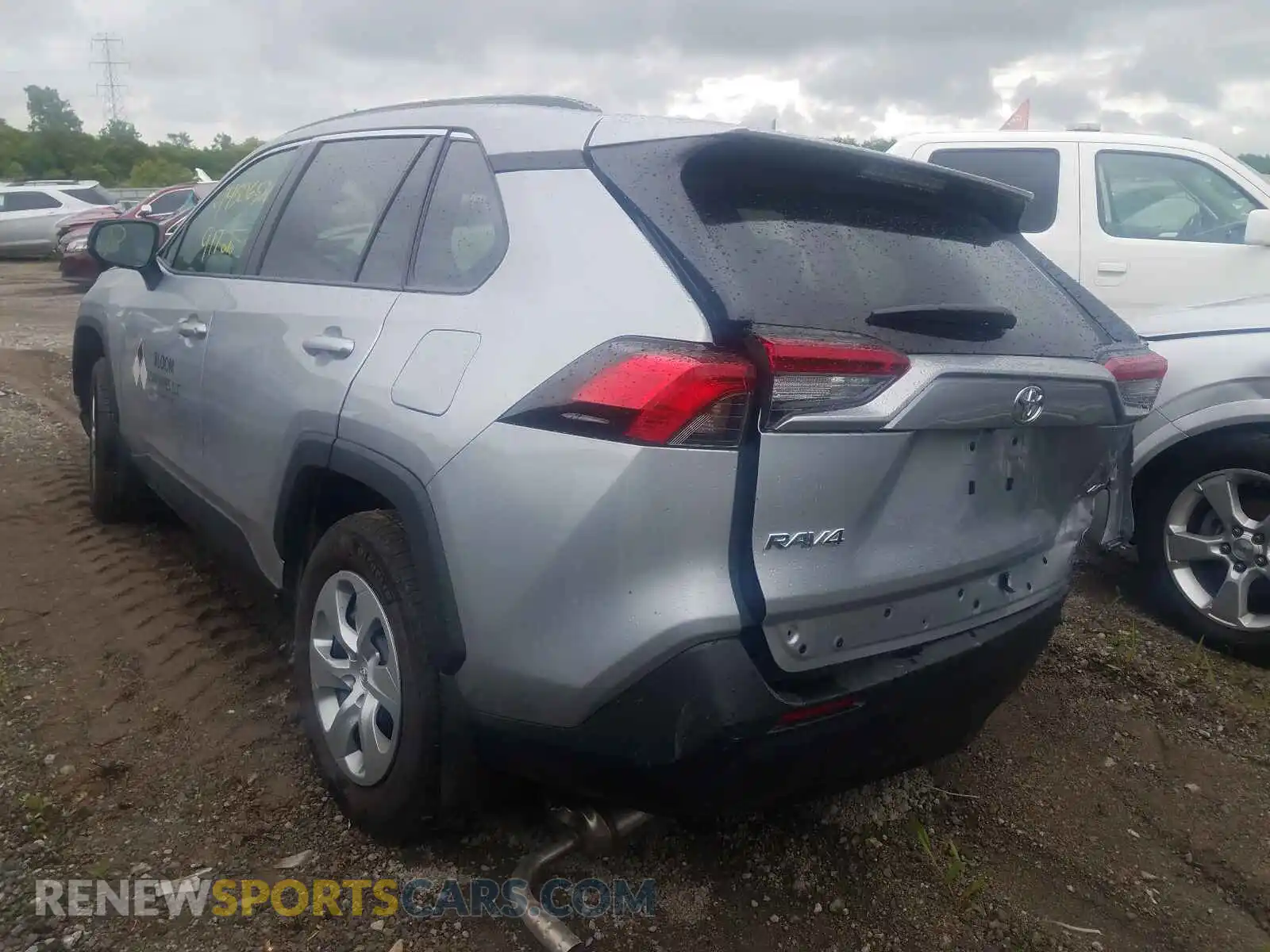 3 Photograph of a damaged car 2T3F1RFV7MW161915 TOYOTA RAV4 2021