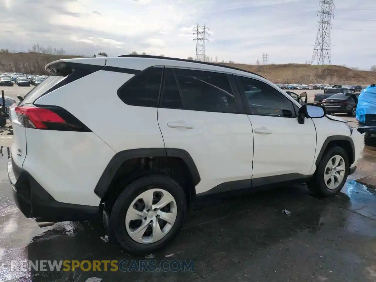 3 Photograph of a damaged car 2T3F1RFV7MW184854 TOYOTA RAV4 2021