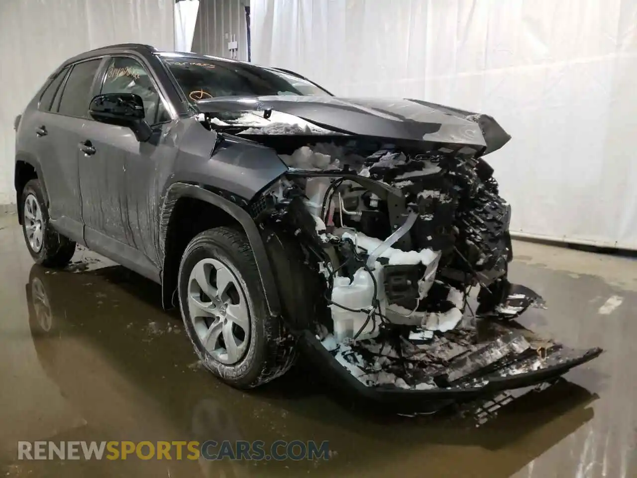 1 Photograph of a damaged car 2T3F1RFV9MC179642 TOYOTA RAV4 2021