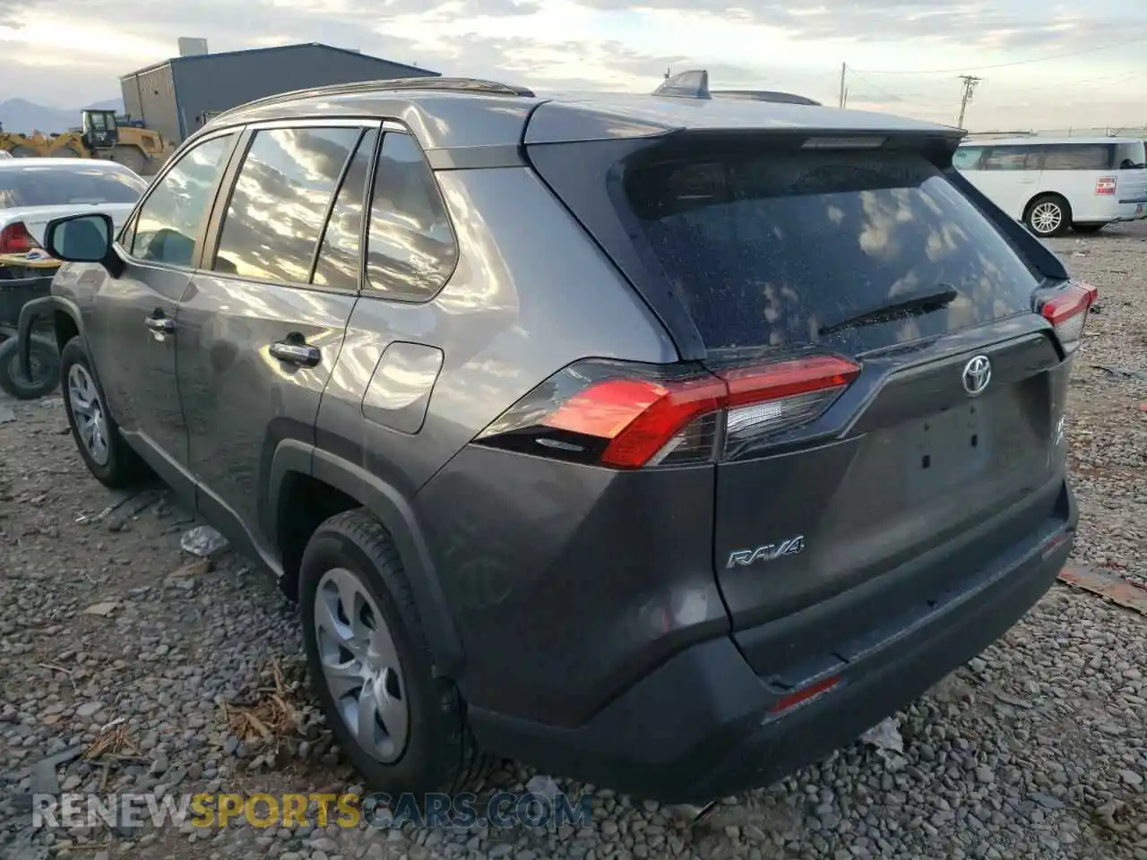 3 Photograph of a damaged car 2T3F1RFV9MC207990 TOYOTA RAV4 2021