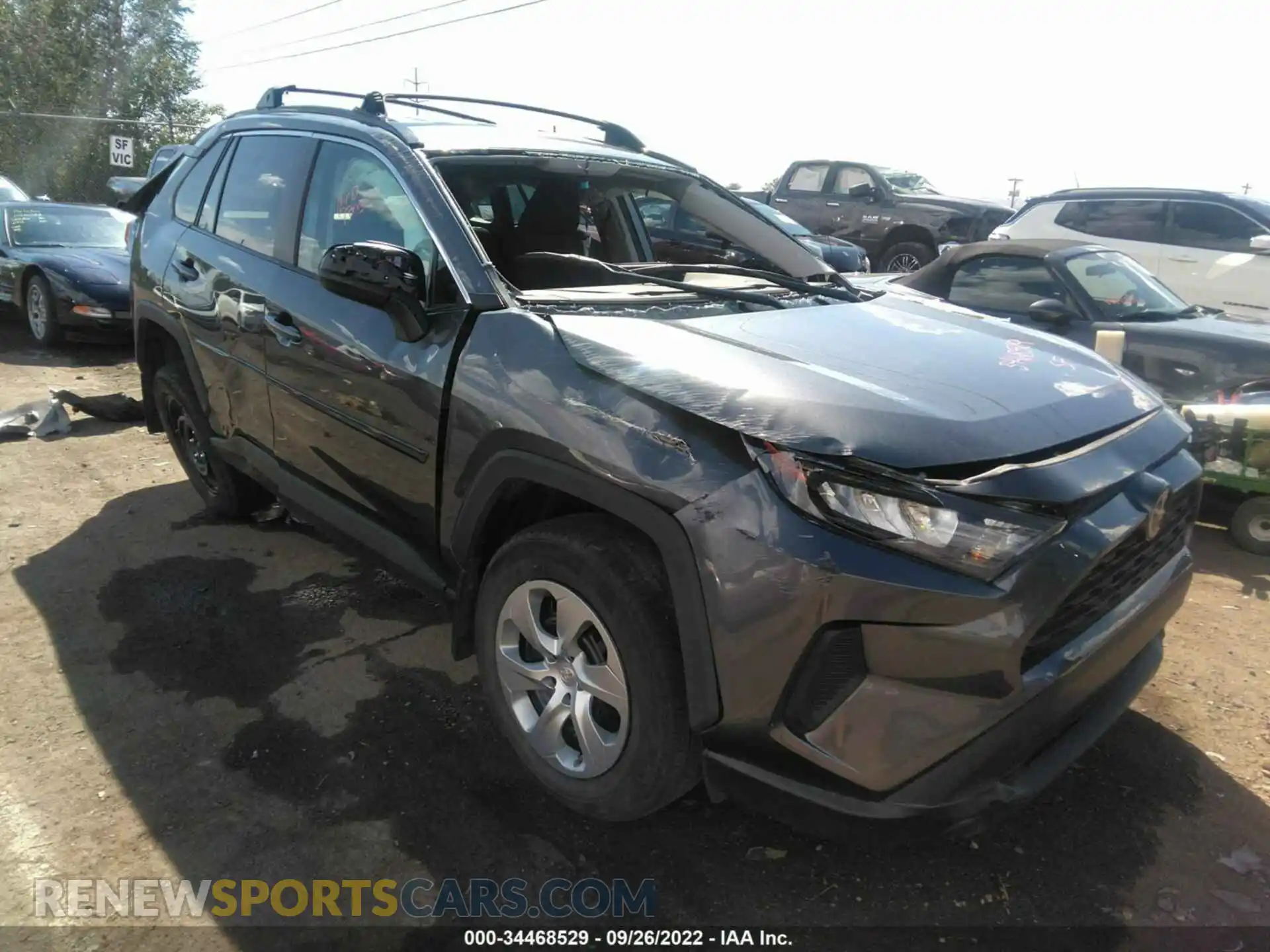 1 Photograph of a damaged car 2T3F1RFV9MC211005 TOYOTA RAV4 2021