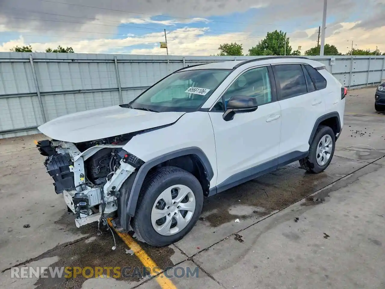 1 Photograph of a damaged car 2T3F1RFV9MW175282 TOYOTA RAV4 2021