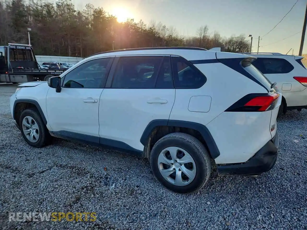 2 Photograph of a damaged car 2T3F1RFV9MW186332 TOYOTA RAV4 2021