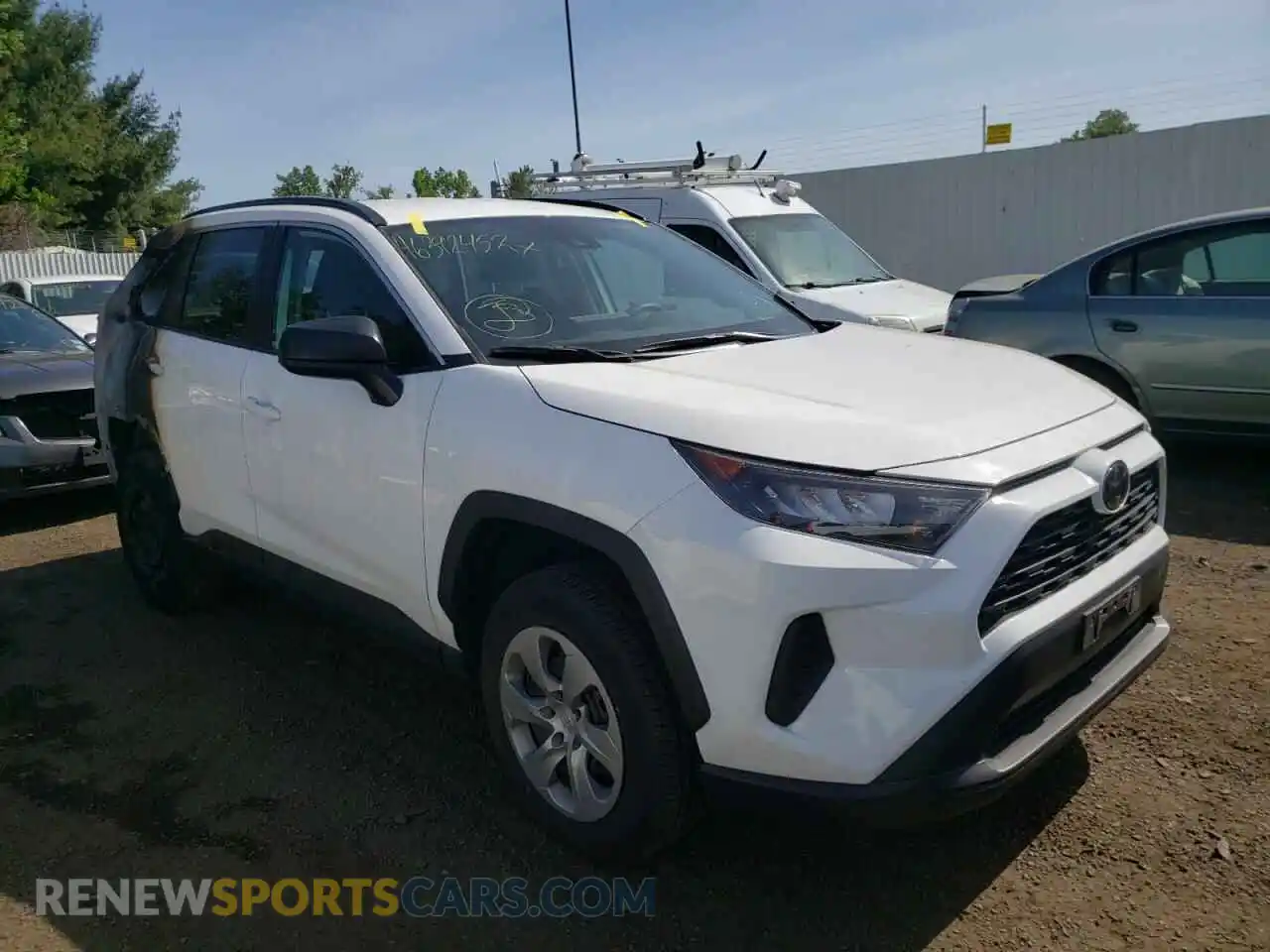 1 Photograph of a damaged car 2T3F1RFV9MW197587 TOYOTA RAV4 2021