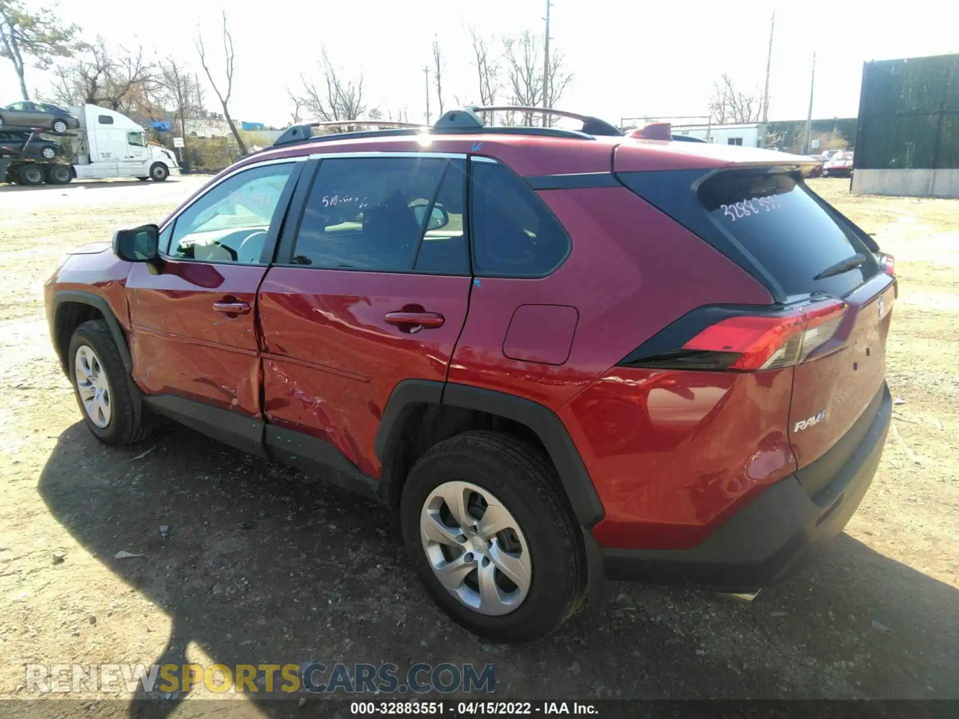 3 Photograph of a damaged car 2T3F1RFV9MW235576 TOYOTA RAV4 2021