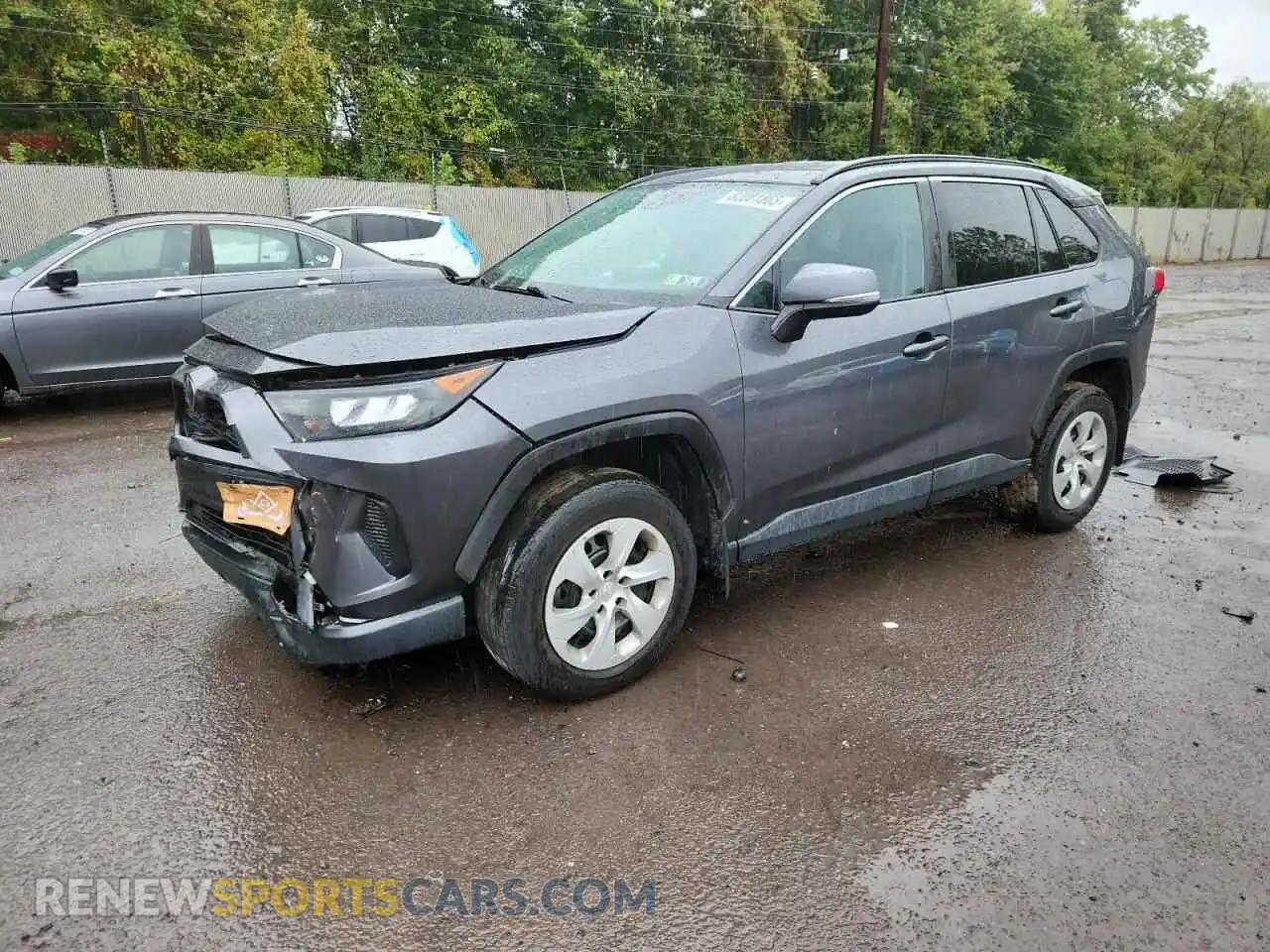 1 Photograph of a damaged car 2T3G1RFV0MC161647 TOYOTA RAV4 2021