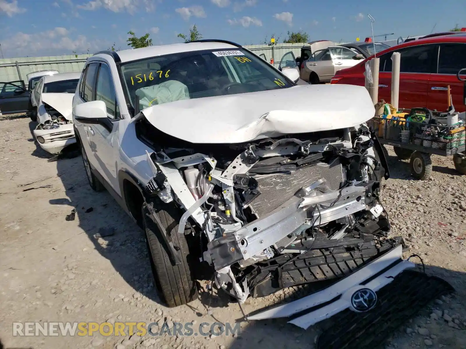 1 Photograph of a damaged car 2T3G1RFV1MC151676 TOYOTA RAV4 2021
