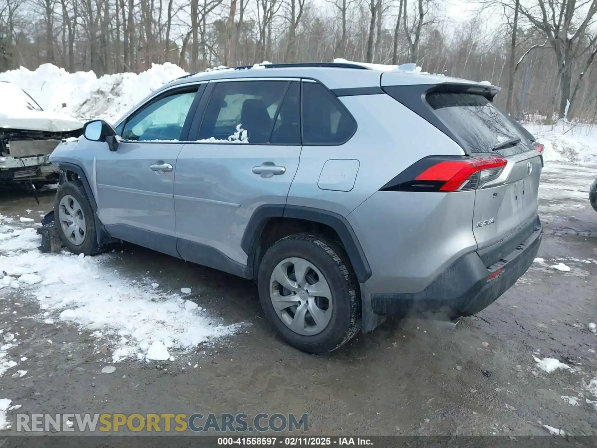 3 Photograph of a damaged car 2T3G1RFV1MC194821 TOYOTA RAV4 2021