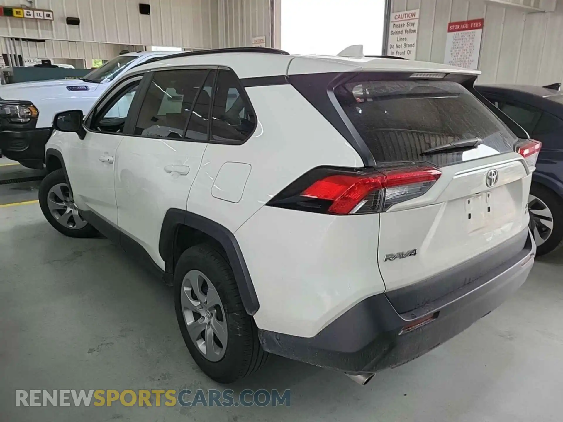 3 Photograph of a damaged car 2T3G1RFV2MC243671 TOYOTA RAV4 2021