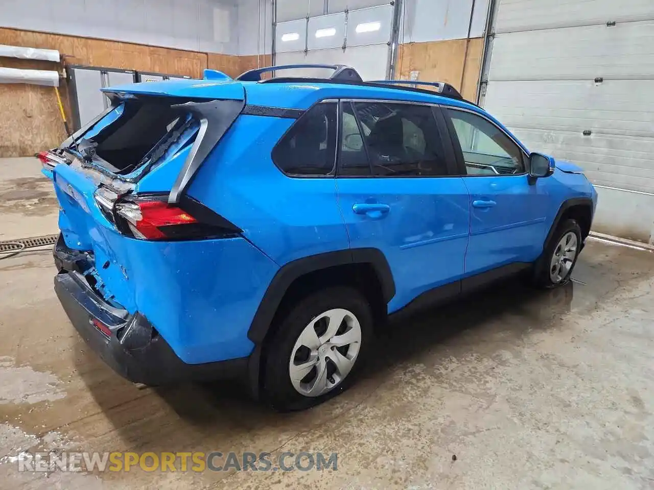 3 Фотография поврежденного автомобиля 2T3G1RFV2MW227937 TOYOTA RAV4 2021