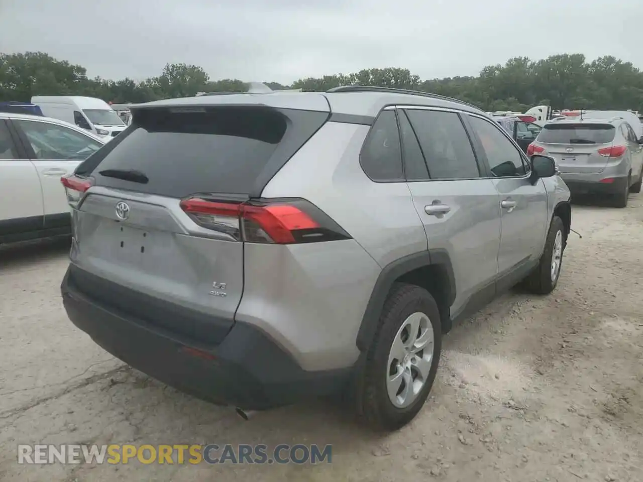 3 Photograph of a damaged car 2T3G1RFV3MC240651 TOYOTA RAV4 2021