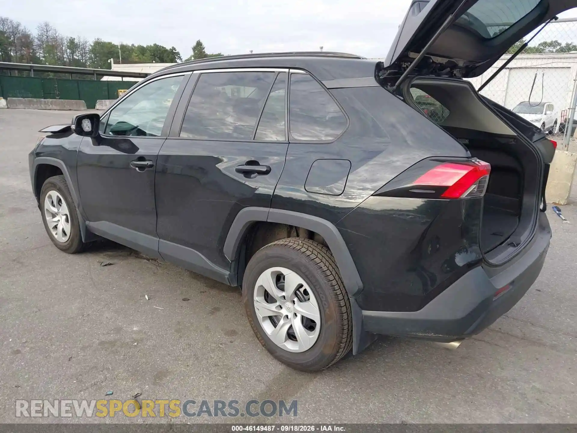 3 Фотография поврежденного автомобиля 2T3G1RFV4MC195896 TOYOTA RAV4 2021