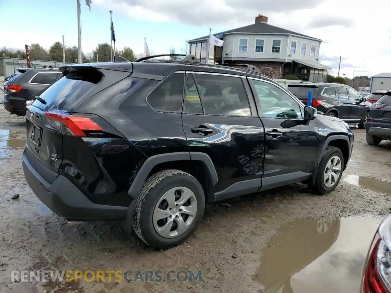 3 Photograph of a damaged car 2T3G1RFV4MW148480 TOYOTA RAV4 2021