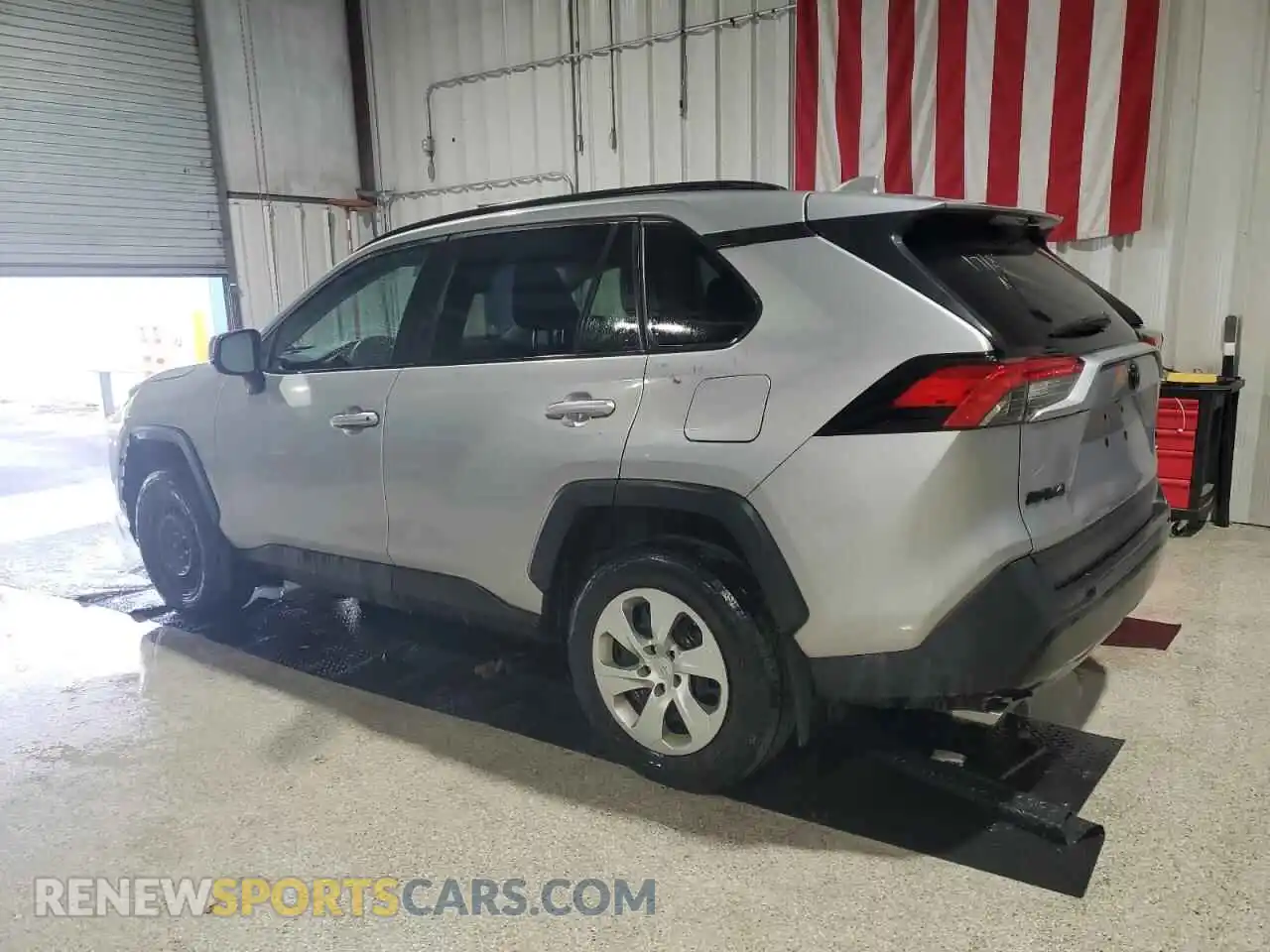 2 Photograph of a damaged car 2T3G1RFV5MC171896 TOYOTA RAV4 2021