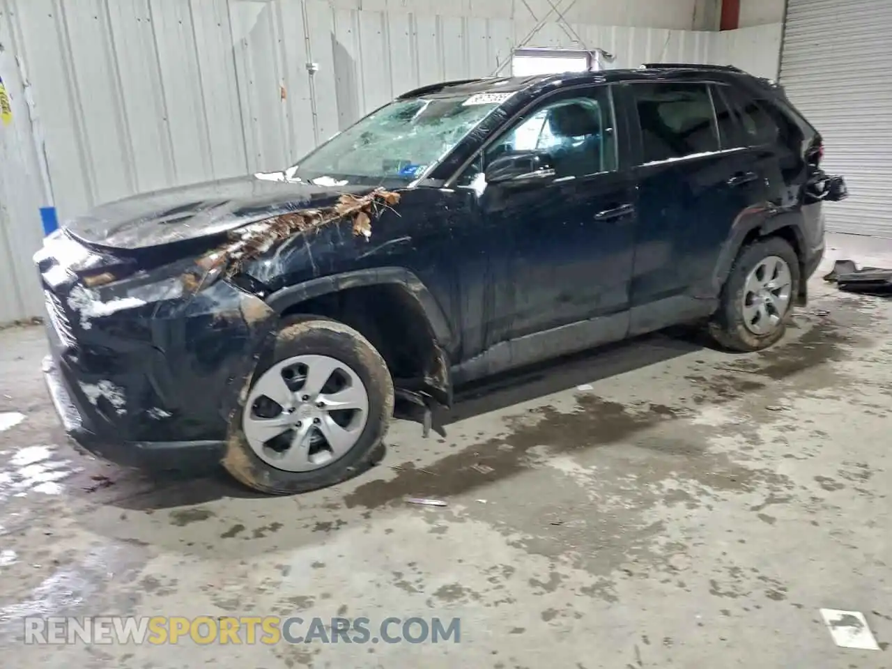 1 Photograph of a damaged car 2T3G1RFV5MC222569 TOYOTA RAV4 2021