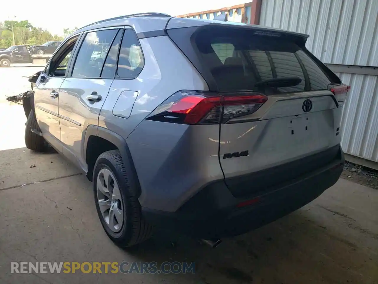 3 Photograph of a damaged car 2T3G1RFV5MC222958 TOYOTA RAV4 2021