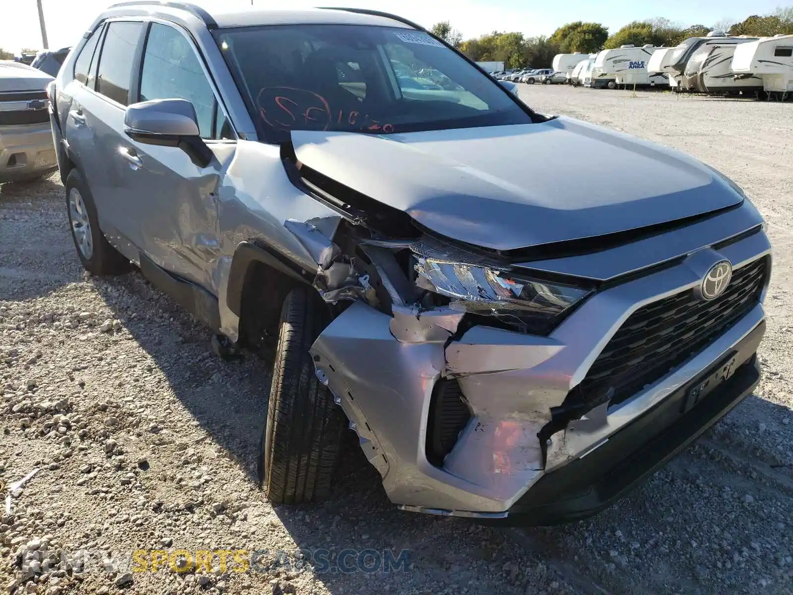 1 Photograph of a damaged car 2T3G1RFV5MC233684 TOYOTA RAV4 2021