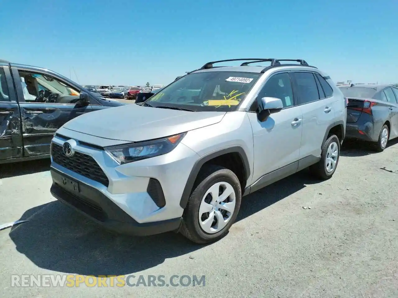 2 Photograph of a damaged car 2T3G1RFV7MW167167 TOYOTA RAV4 2021