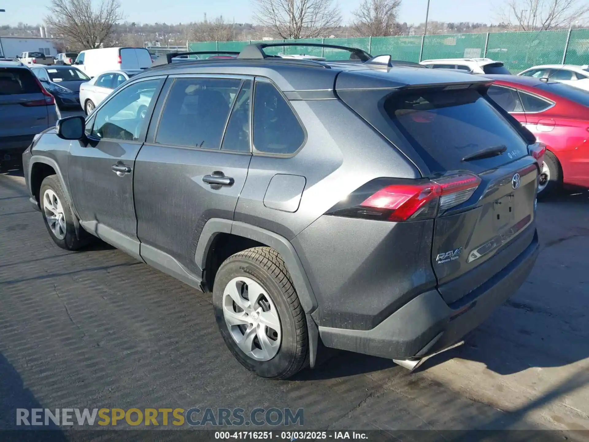 3 Photograph of a damaged car 2T3G1RFV8MC163940 TOYOTA RAV4 2021