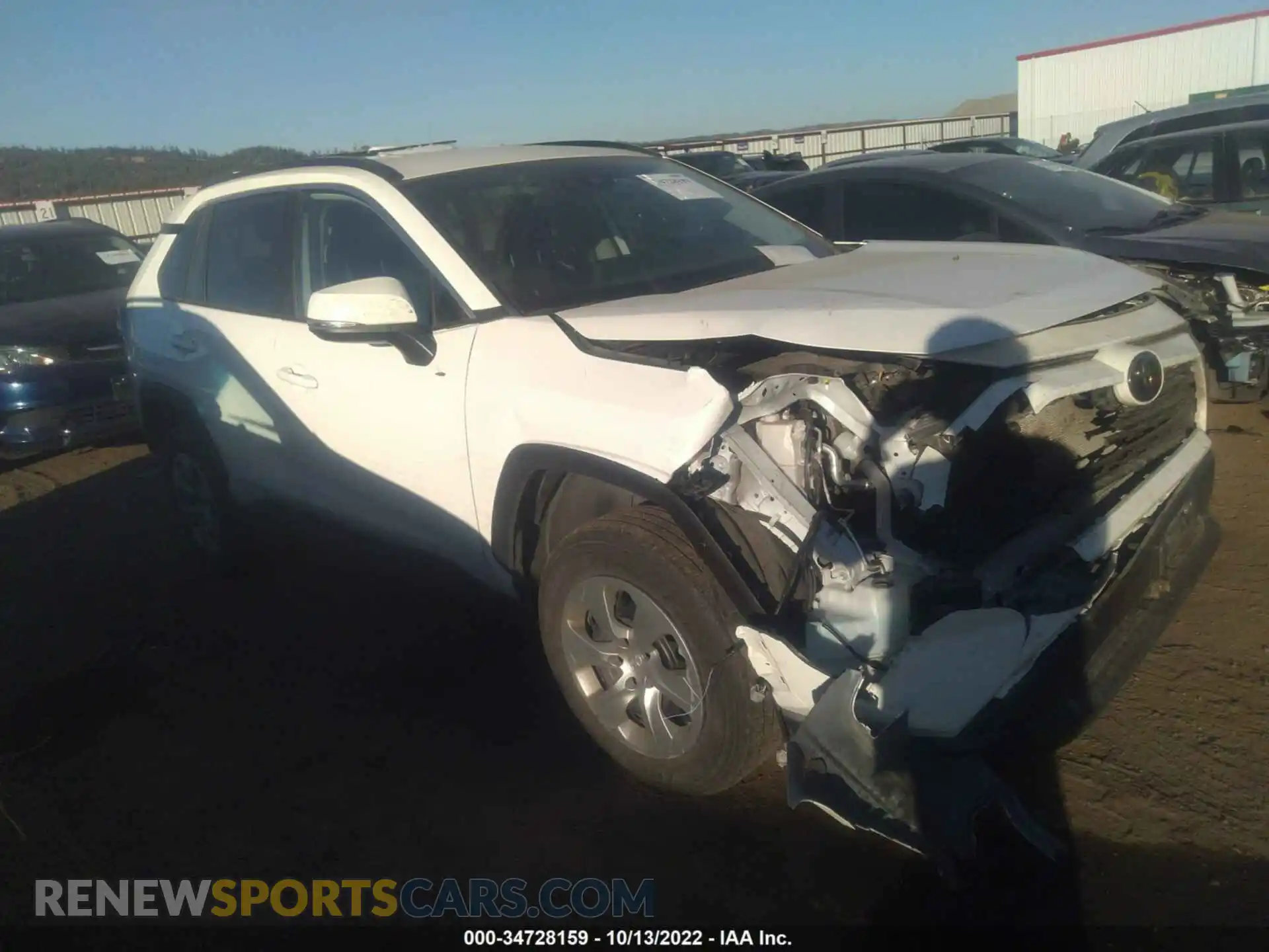 1 Photograph of a damaged car 2T3G1RFV8MC165154 TOYOTA RAV4 2021