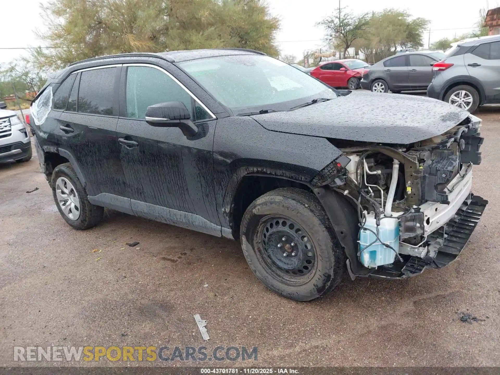 1 Photograph of a damaged car 2T3G1RFV8MW214304 TOYOTA RAV4 2021