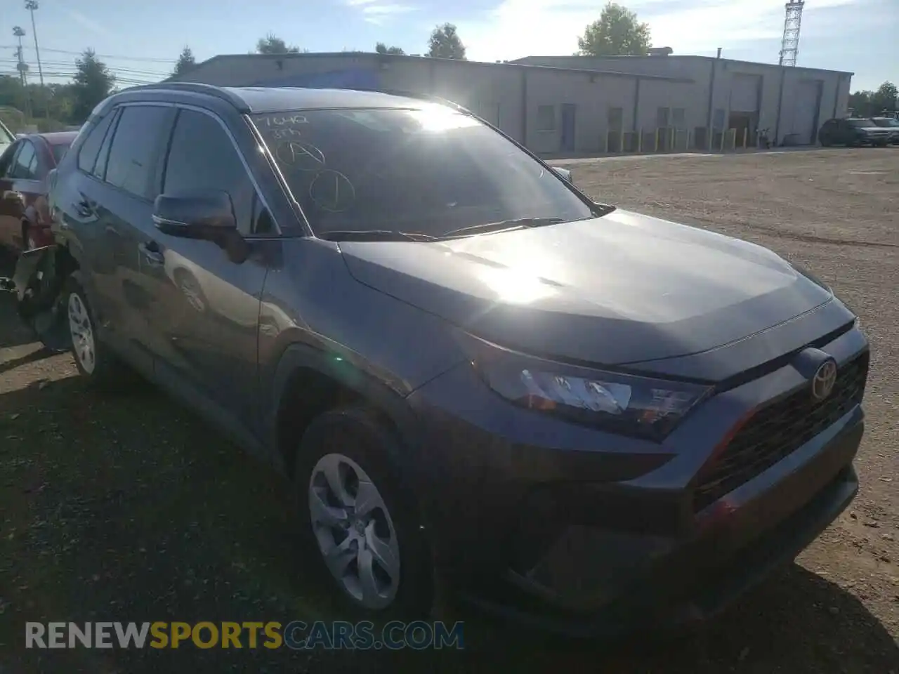 1 Photograph of a damaged car 2T3G1RFV9MC163459 TOYOTA RAV4 2021