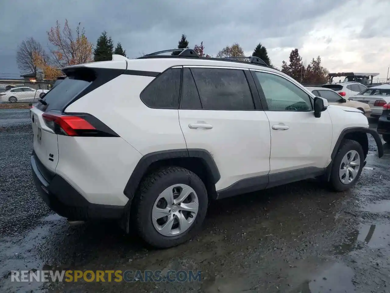 3 Photograph of a damaged car 2T3G1RFVXMC159064 TOYOTA RAV4 2021