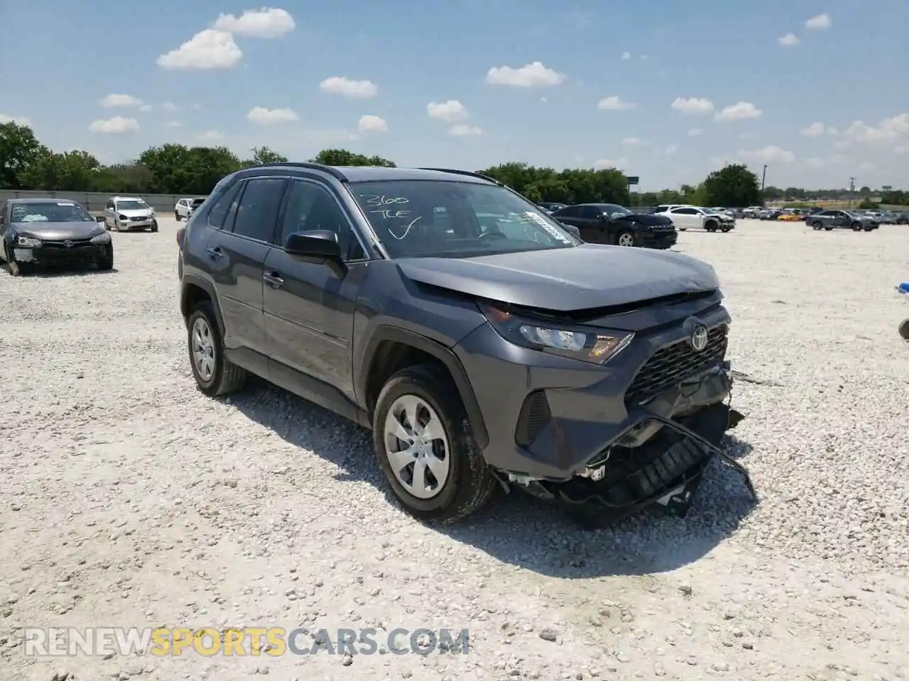 1 Photograph of a damaged car 2T3H1RFV0MC114316 TOYOTA RAV4 2021