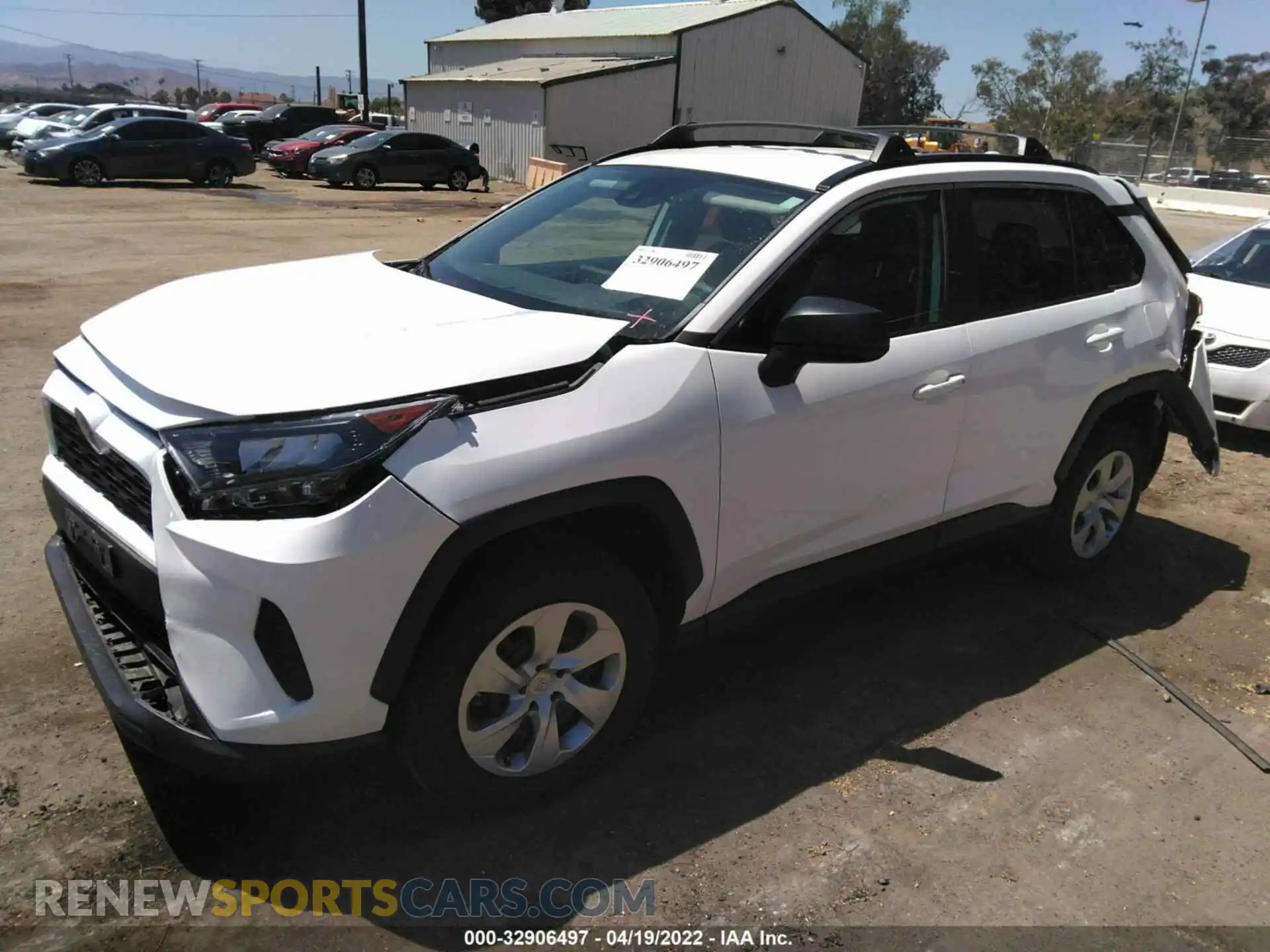 2 Photograph of a damaged car 2T3H1RFV0MC124070 TOYOTA RAV4 2021