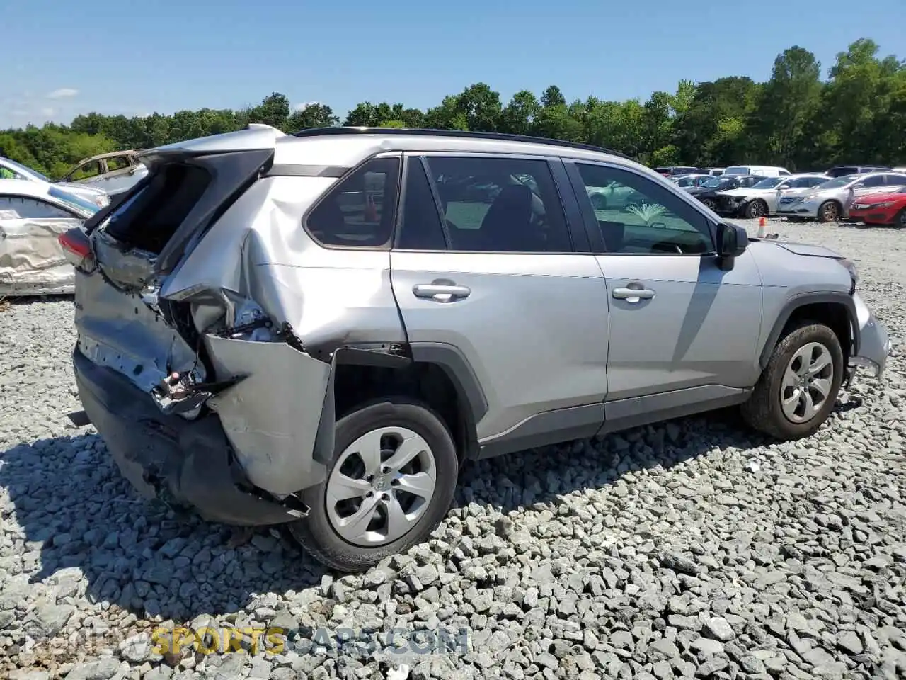3 Photograph of a damaged car 2T3H1RFV0MC126322 TOYOTA RAV4 2021