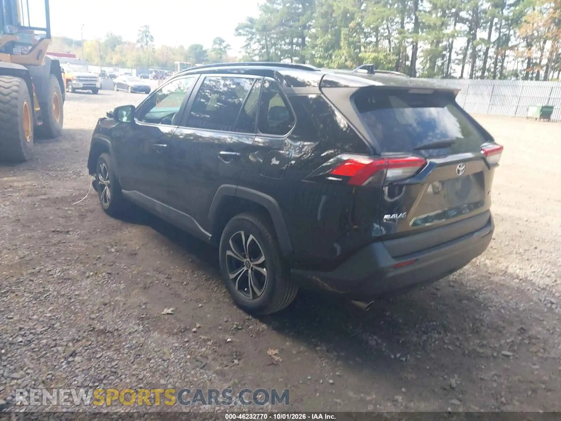 3 Photograph of a damaged car 2T3H1RFV0MC131469 TOYOTA RAV4 2021