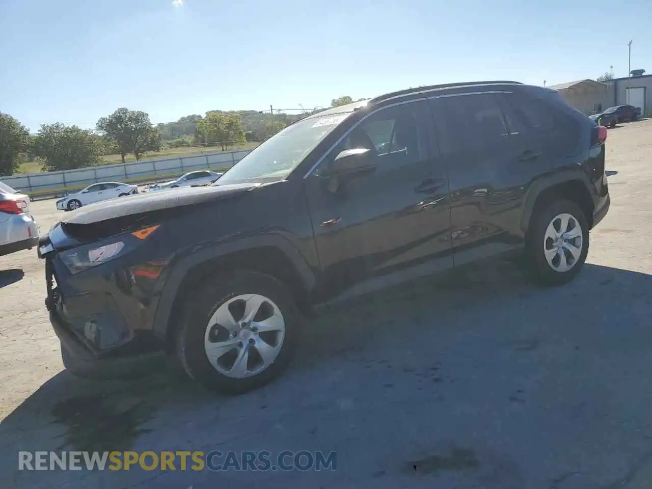 1 Photograph of a damaged car 2T3H1RFV0MC137434 TOYOTA RAV4 2021