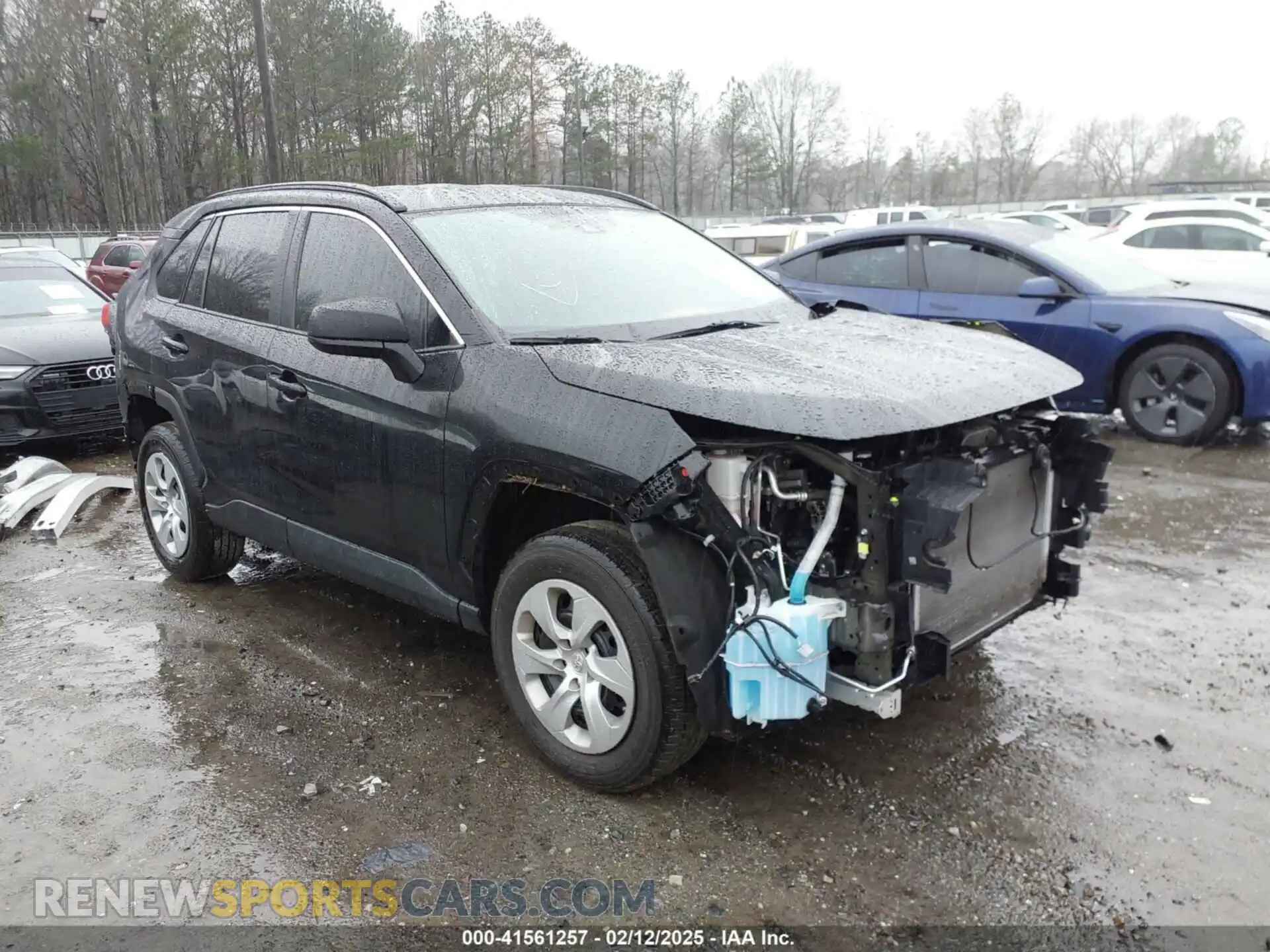 1 Photograph of a damaged car 2T3H1RFV0MC137823 TOYOTA RAV4 2021