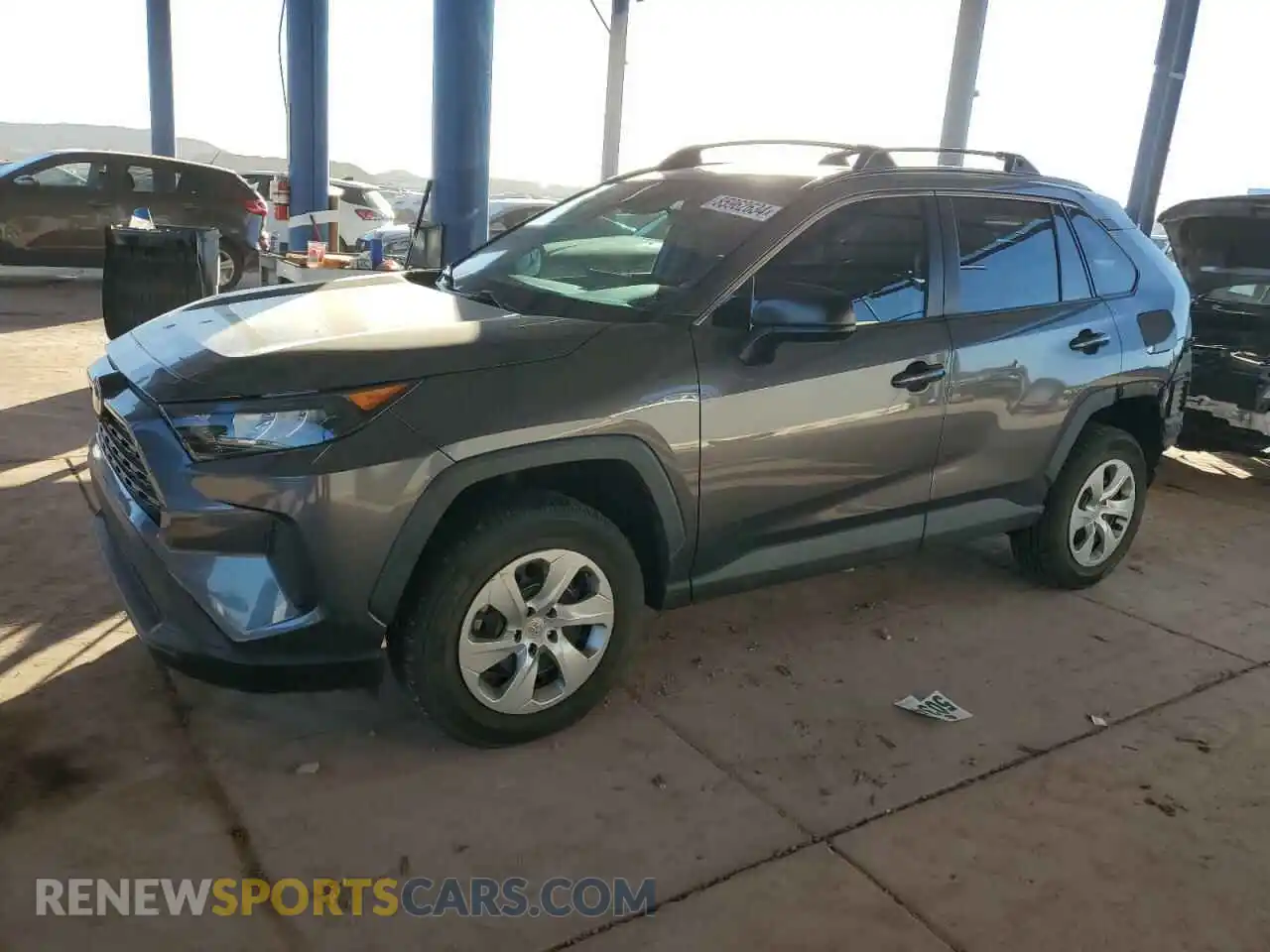 1 Photograph of a damaged car 2T3H1RFV0MC144447 TOYOTA RAV4 2021
