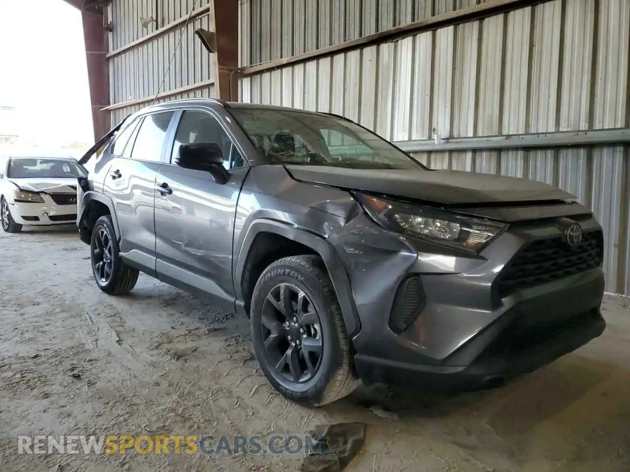 1 Photograph of a damaged car 2T3H1RFV0MC151821 TOYOTA RAV4 2021